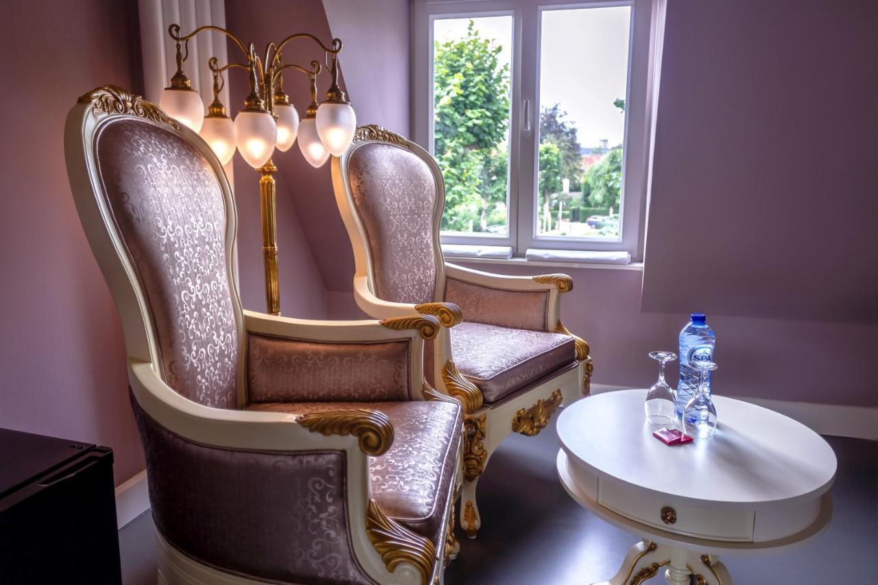 B&B Saint-Georges -Located In The City Centre Of Bruges- מראה חיצוני תמונה A 3D rendering of a room